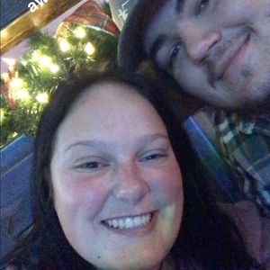 Meet your Posher, Kendra